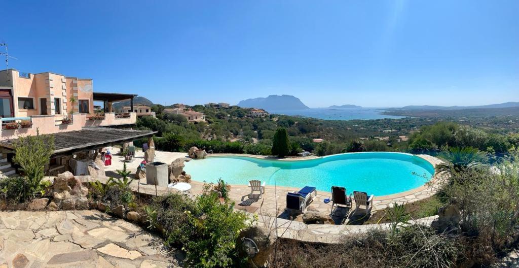 Villa And Pool Tavolara View Porto Istana Buitenkant foto